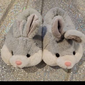 Bunny slippers size 5-6